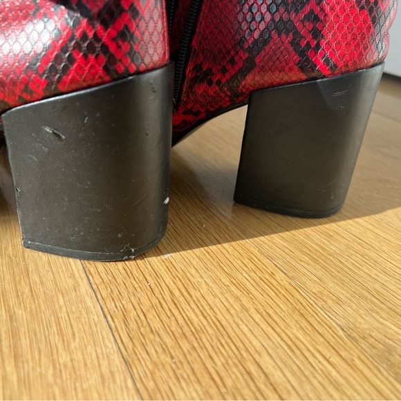 Go Jane - Snake Me Out Pointy Block Heel Booties - Picture 6 of 9